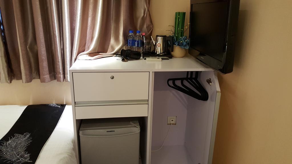 Seasons Hotel - Causeway Bay Hong Kong Room photo