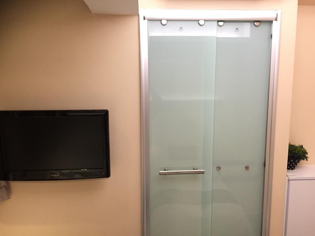 Seasons Hotel - Causeway Bay Hong Kong Room photo